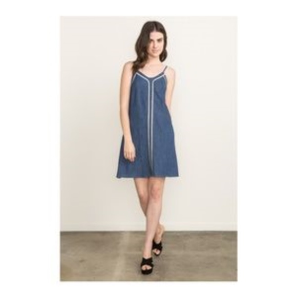 Mystree Inset Lace Denim Dress - Picture 4 of 5